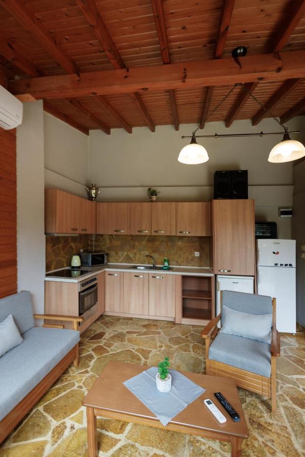 Wooden House Villa Mesimerion Exterior photo